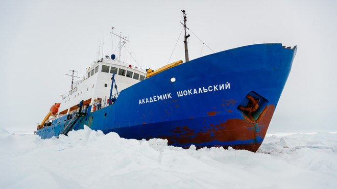 ship-stuck-antarctic-rescue.si