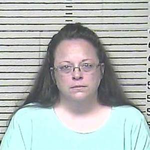 150903-kim-davis-mug-535p_2a10fb4a29fd25fb6bf13a4680f1087c_nbcnews-fp-360-360