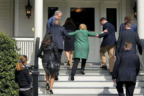 hillary-clinton-staircase-600